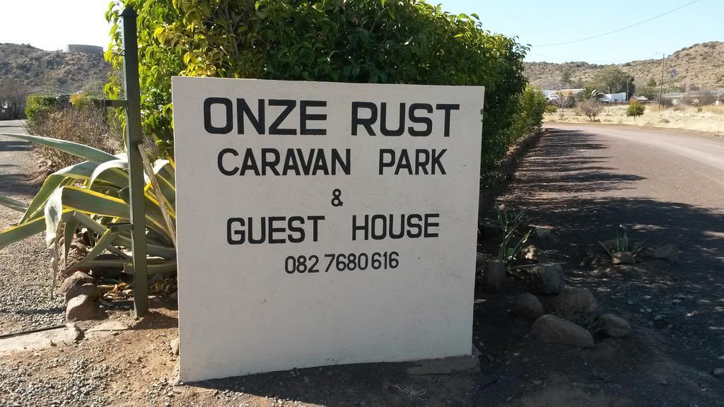 Onze Rust Guest House And Caravanpark Colesberg Bagian luar foto