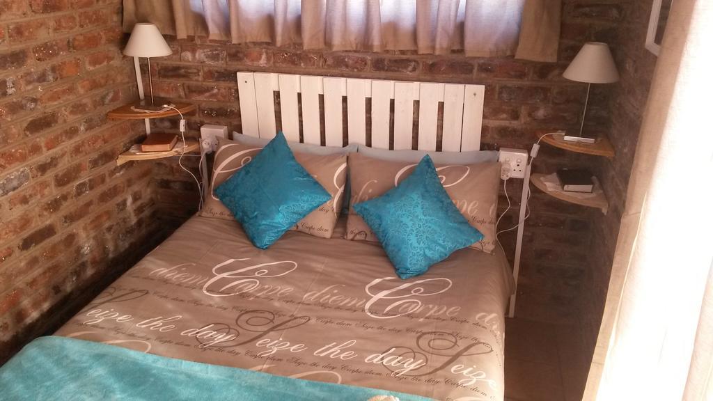 Onze Rust Guest House And Caravanpark Colesberg Ruang foto