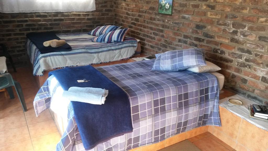 Onze Rust Guest House And Caravanpark Colesberg Ruang foto